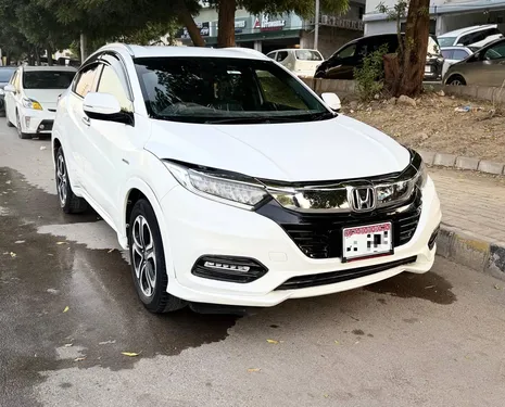 Honda Vezel Hybrid Z Honda Sensing  2016