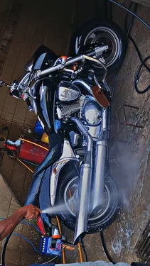 Suzuki Intruder 2017