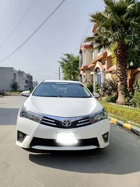Toyota Corolla Altis Automatic 1.6 2015