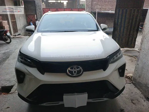 Toyota Fortuner Legender  2024