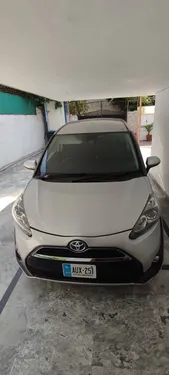 Toyota Sienta X 2016