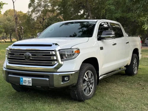 Toyota Tundra 5.7i 2017