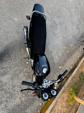 Yamaha YB 125Z  2025