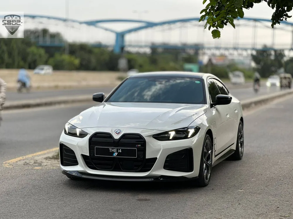 بی ایم ڈبلیو آئی 4 2022 for Sale in لاہور بی ایم ڈبلیو آئی 4 2022 for Sale in لاہور Image-2