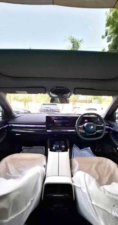 BMW i5 2025 for Sale in Karachi BMW i5 2025 for Sale in Karachi Image-6