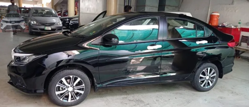 Honda City 2025 for Sale in Lahore Image-1