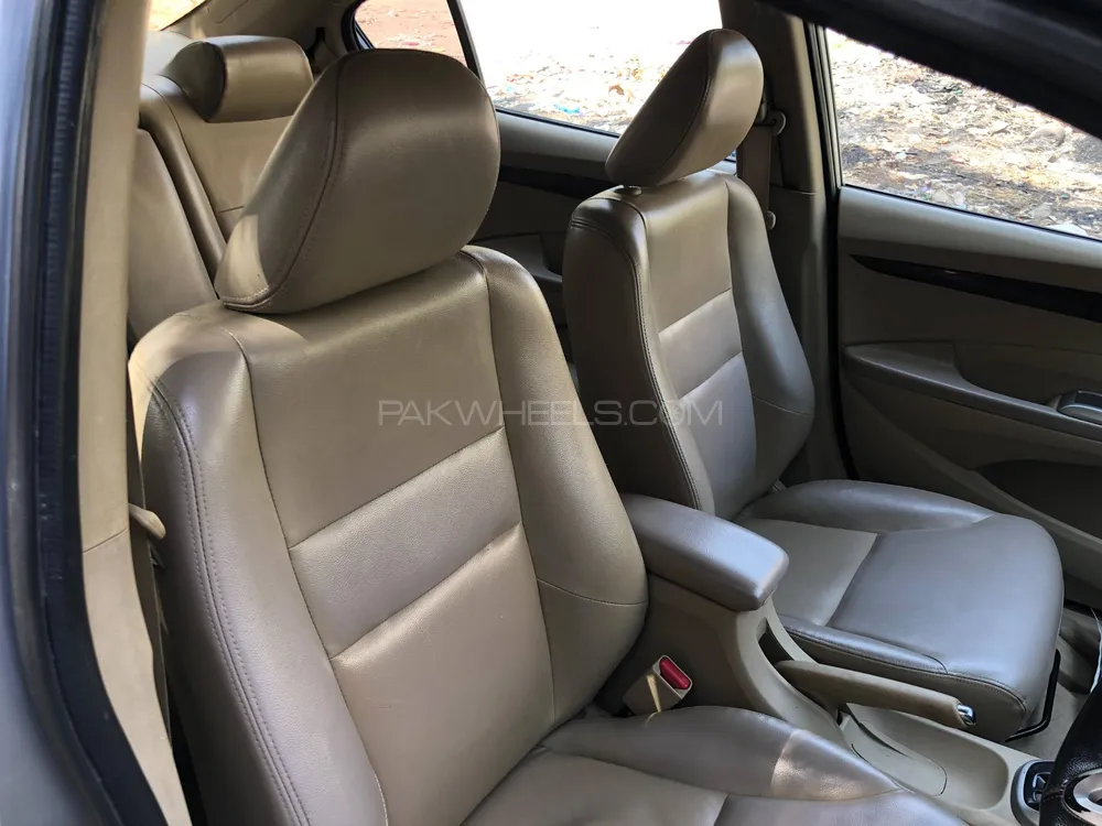 ہونڈا سٹی 2019 for Sale in کراچی ہونڈا سٹی 2019 for Sale in کراچی Image-7