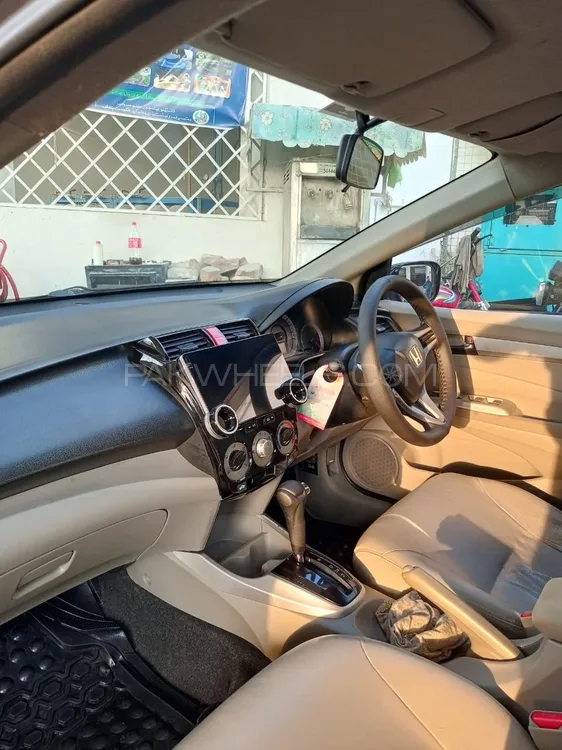 ہونڈا سٹی 2013 for Sale in راولپنڈی ہونڈا سٹی 2013 for Sale in راولپنڈی Image-14