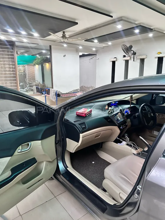 ہونڈا سوک 2013 for Sale in لاہور ہونڈا سوک 2013 for Sale in لاہور Image-8