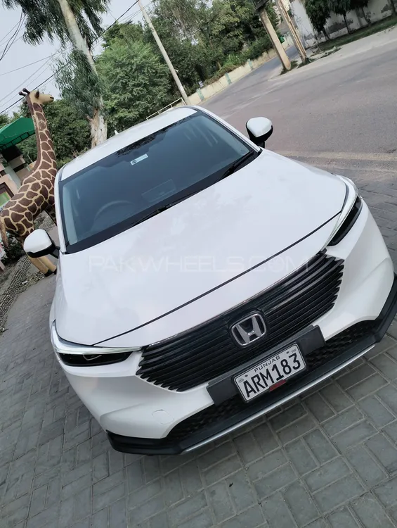 Honda HR-V 2023 for Sale in Multan Honda HR-V 2023 for Sale in Multan Image-9