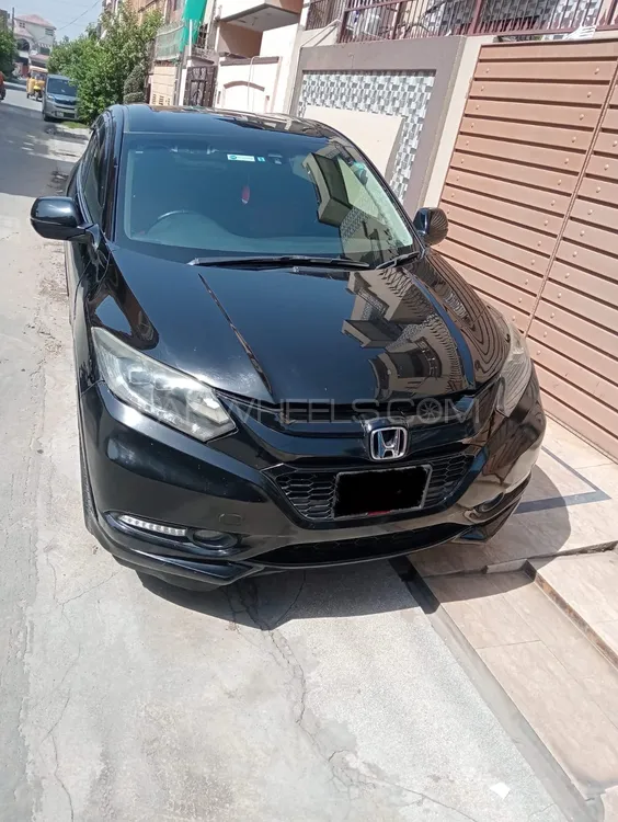 Honda Vezel 2014 for Sale in Lahore Image-1