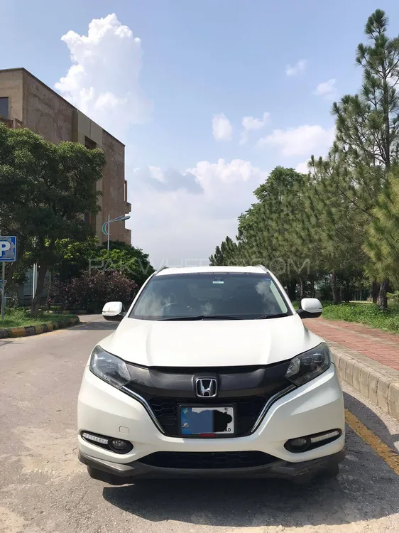 Honda Vezel 2015 for Sale in Islamabad Honda Vezel 2015 for Sale in Islamabad Image-1