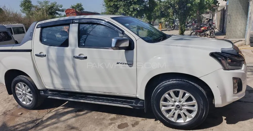 Isuzu D-Max 2021 for Sale in Islamabad Image-1