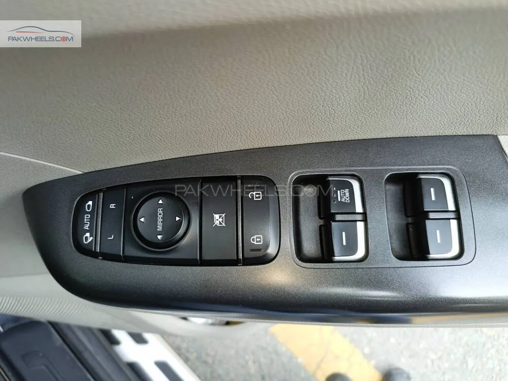 KIA Sportage 2022 for Sale in Islamabad KIA Sportage 2022 for Sale in Islamabad Image-12