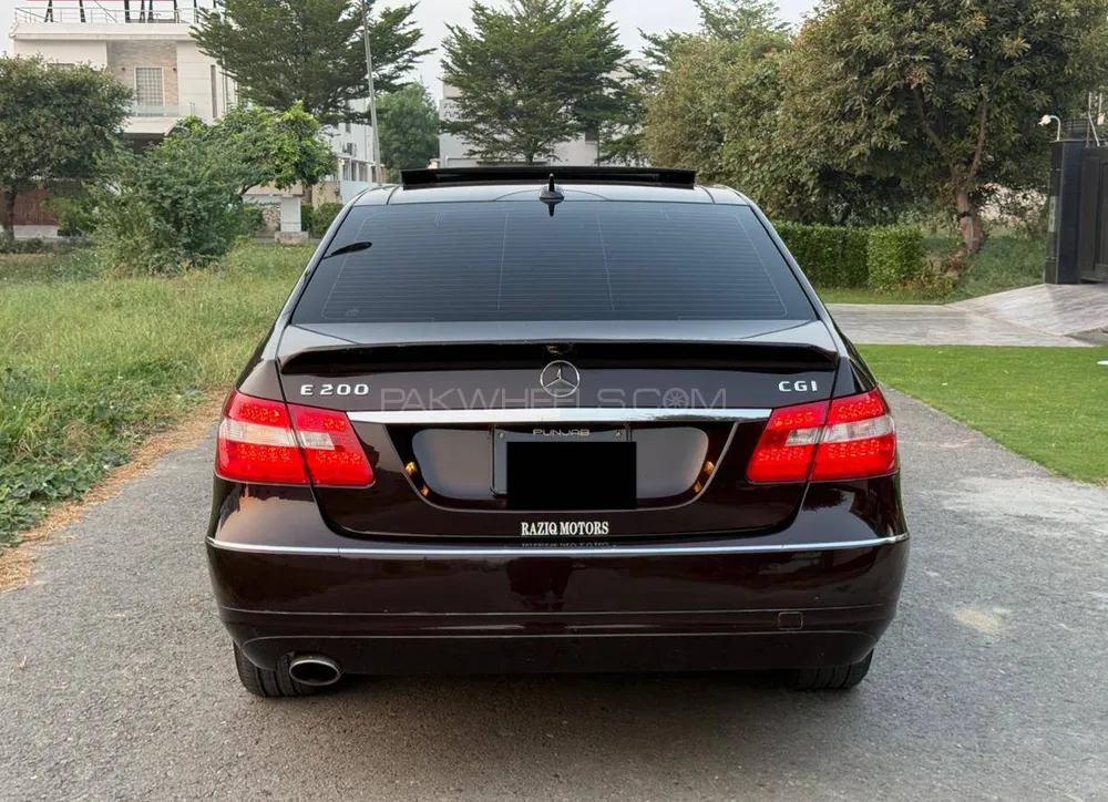 مرسڈیز بینز ای کلاس 2011 for Sale in لاہور مرسڈیز بینز ای کلاس 2011 for Sale in لاہور Image-2