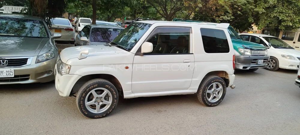 مٹسوبیشی پجیرو منی 2009 for Sale in اسلام آباد مٹسوبیشی پجیرو منی 2009 for Sale in اسلام آباد Image-2