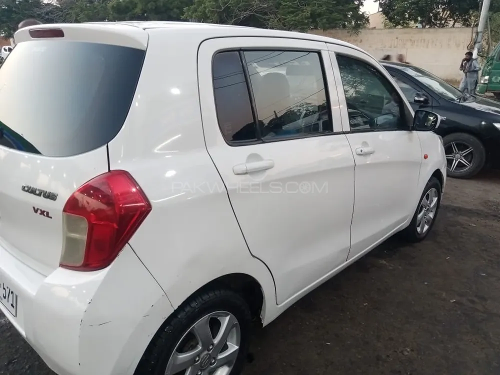 Suzuki Cultus 2017 for Sale in Karachi Suzuki Cultus 2017 for Sale in Karachi Image-3