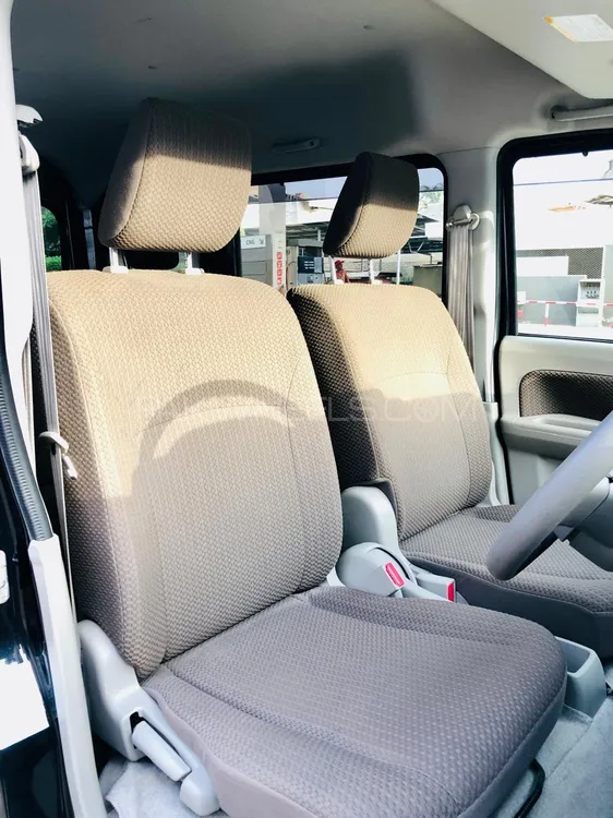 Mazda Scrum Van 2021 for Sale in Karachi Mazda Scrum Van 2021 for Sale in Karachi Image-12