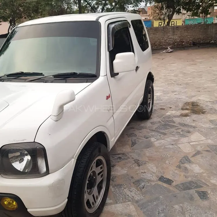 Suzuki Jimny 2013 for Sale in Peshawar Suzuki Jimny 2013 for Sale in Peshawar Image-3