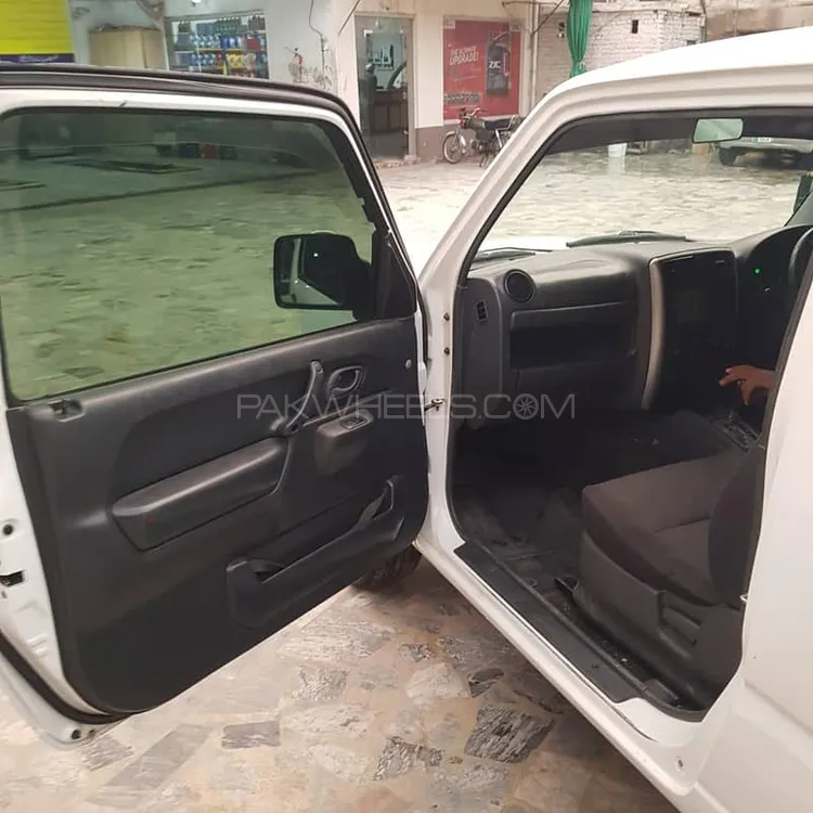 Suzuki Jimny 2013 for Sale in Peshawar Suzuki Jimny 2013 for Sale in Peshawar Image-7
