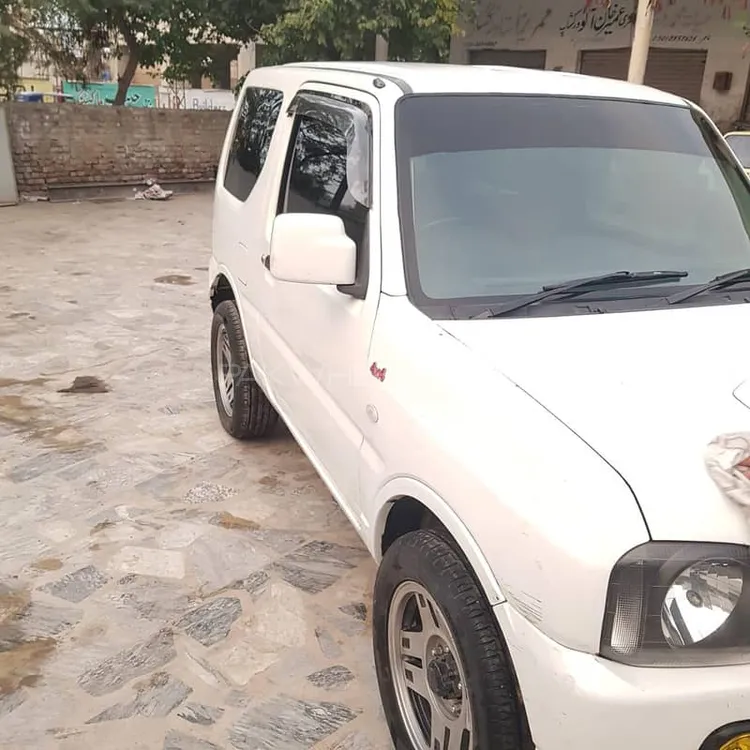 Suzuki Jimny 2013 for Sale in Peshawar Suzuki Jimny 2013 for Sale in Peshawar Image-13