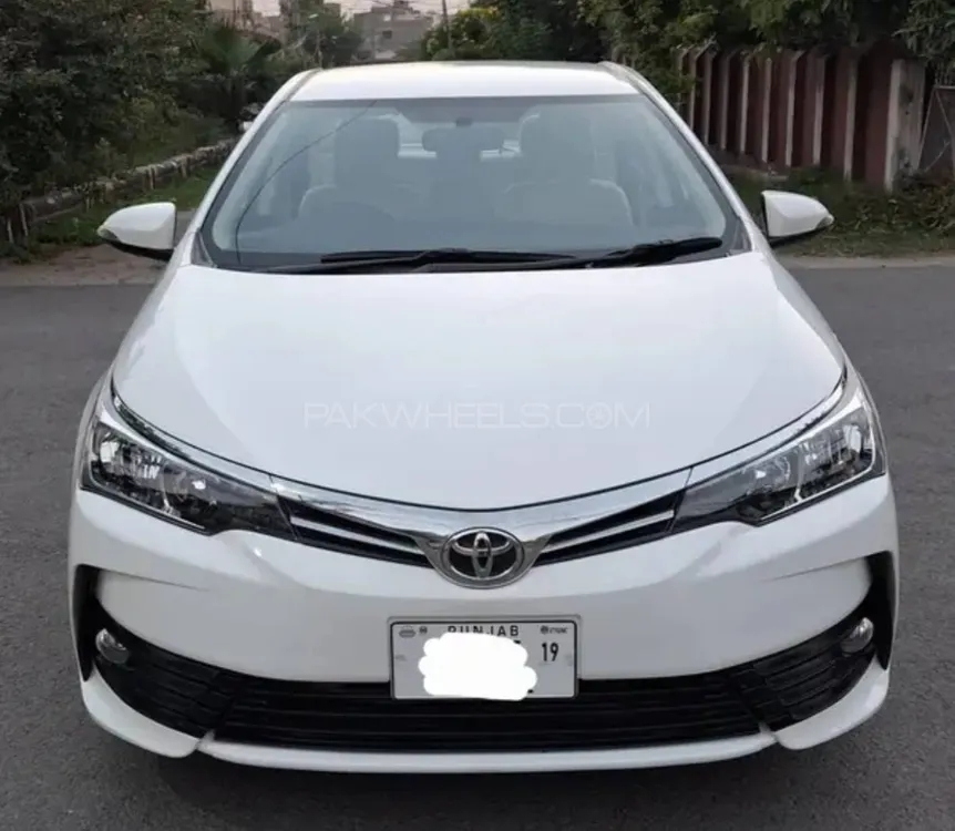Toyota Corolla 2019 for Sale in Islamabad Image-1