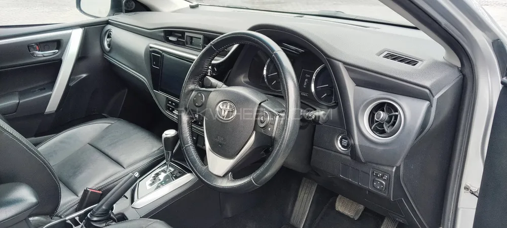 Toyota Corolla 2021 for Sale in Sukkur Toyota Corolla 2021 for Sale in Sukkur Image-13