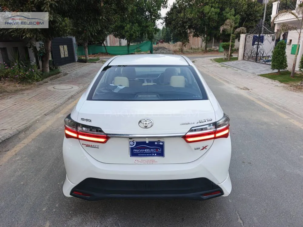 Toyota Corolla 2021 for Sale in Lahore Toyota Corolla 2021 for Sale in Lahore Image-4