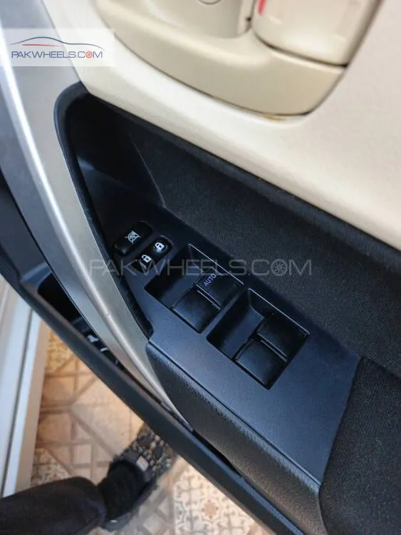 Toyota Corolla 2021 for Sale in Lahore Toyota Corolla 2021 for Sale in Lahore Image-12