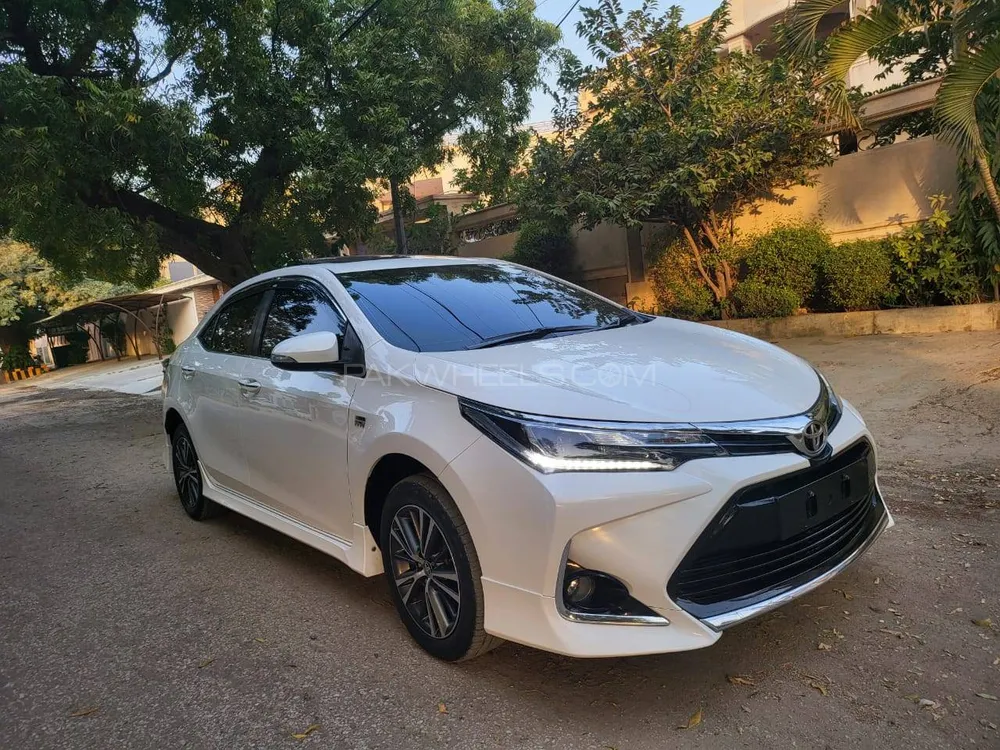 Toyota Corolla 2021 for Sale in Karachi Image-1