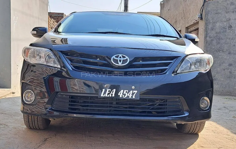 Toyota Corolla 2012 for Sale in Layyah Image-1