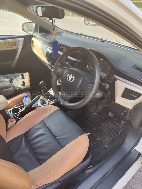 Toyota Corolla 2015 for Sale in Islamabad Toyota Corolla 2015 for Sale in Islamabad Image-5