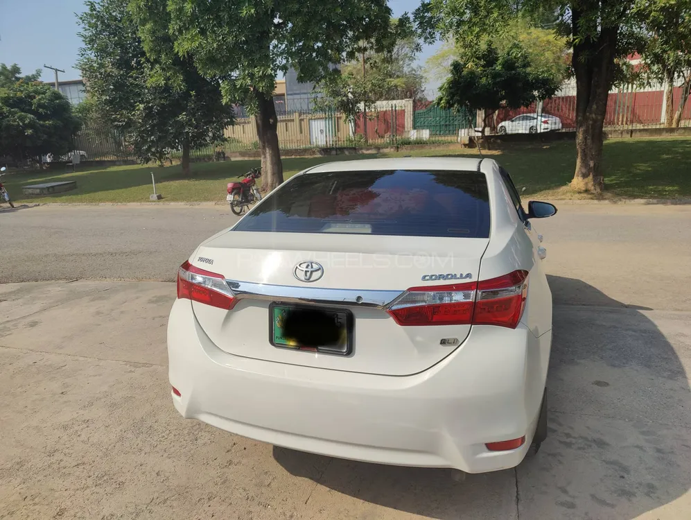 Toyota Corolla 2015 for Sale in Islamabad Toyota Corolla 2015 for Sale in Islamabad Image-2