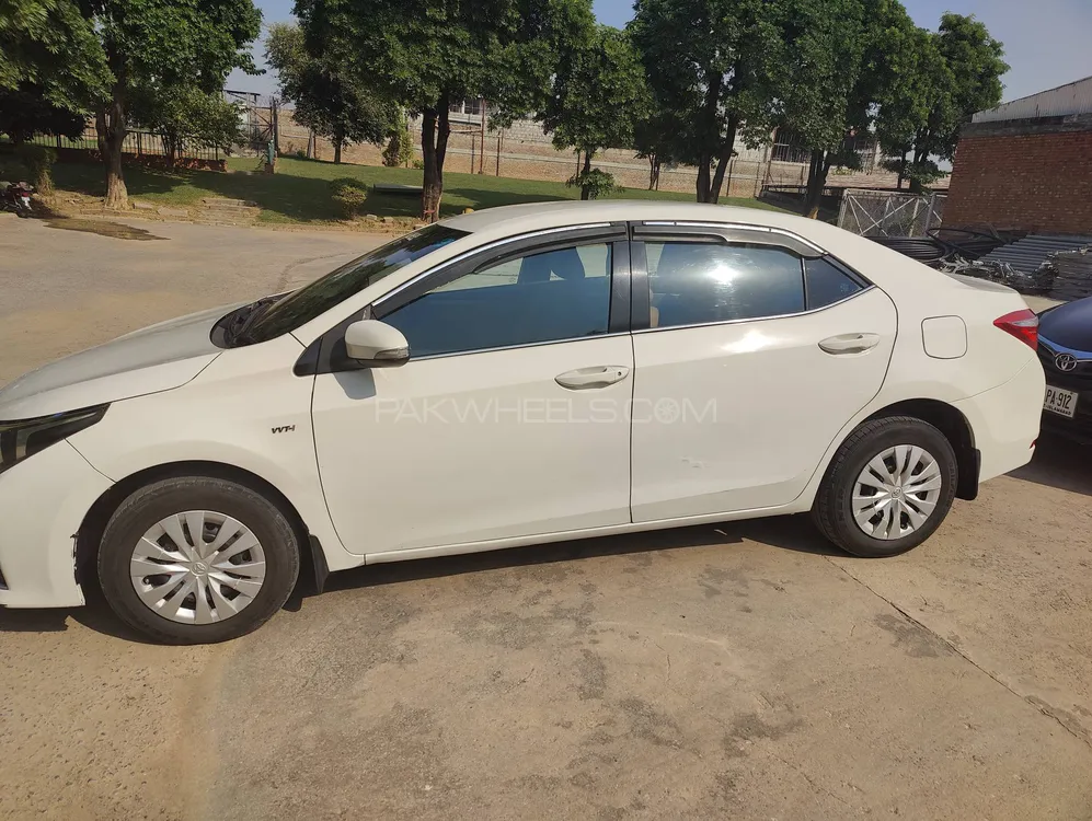 Toyota Corolla 2015 for Sale in Islamabad Toyota Corolla 2015 for Sale in Islamabad Image-4