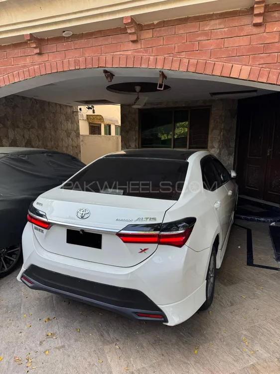 Toyota Corolla 2016 for Sale in Lahore Image-1