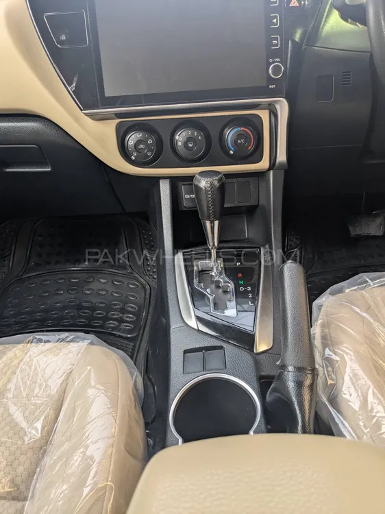 Toyota Corolla 2018 for Sale in Rawalpindi Toyota Corolla 2018 for Sale in Rawalpindi Image-15