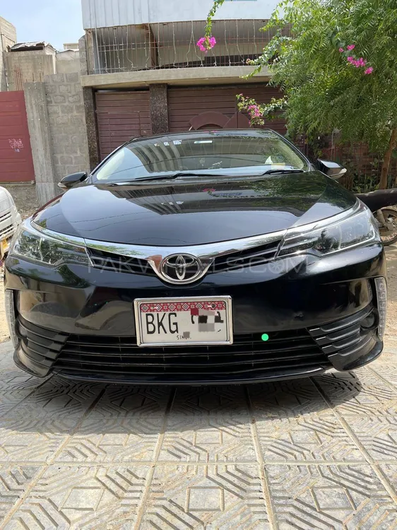 Toyota Corolla 2017 for Sale in Karachi Image-1