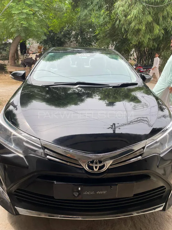 Toyota Corolla 2017 for Sale in Bhera Image-1