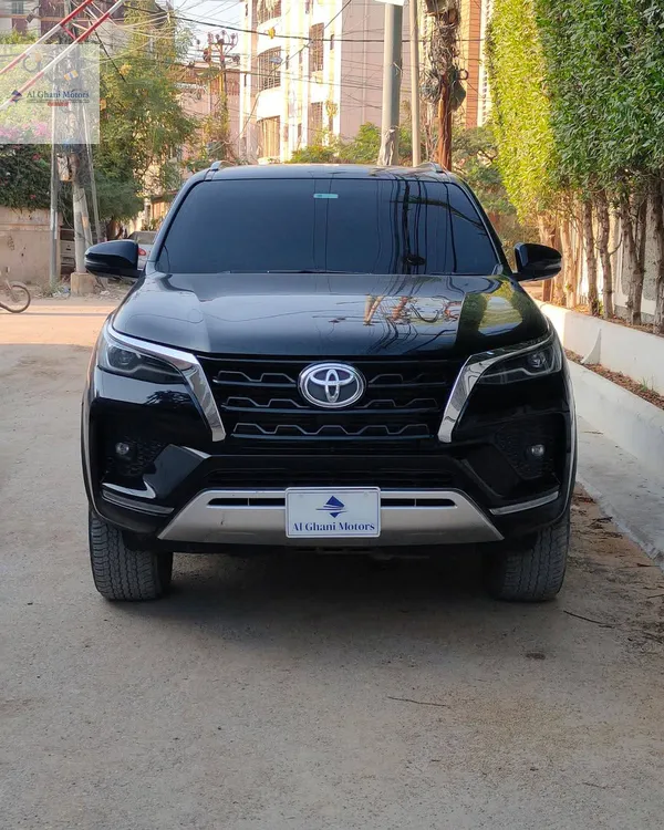 Toyota Fortuner 2022 for Sale in Karachi Image-1