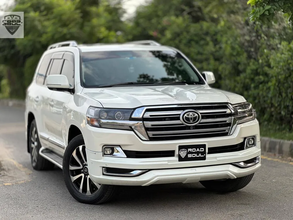 Toyota Land Cruiser 2011 for Sale in Lahore Toyota Land Cruiser 2011 for Sale in Lahore Image-3