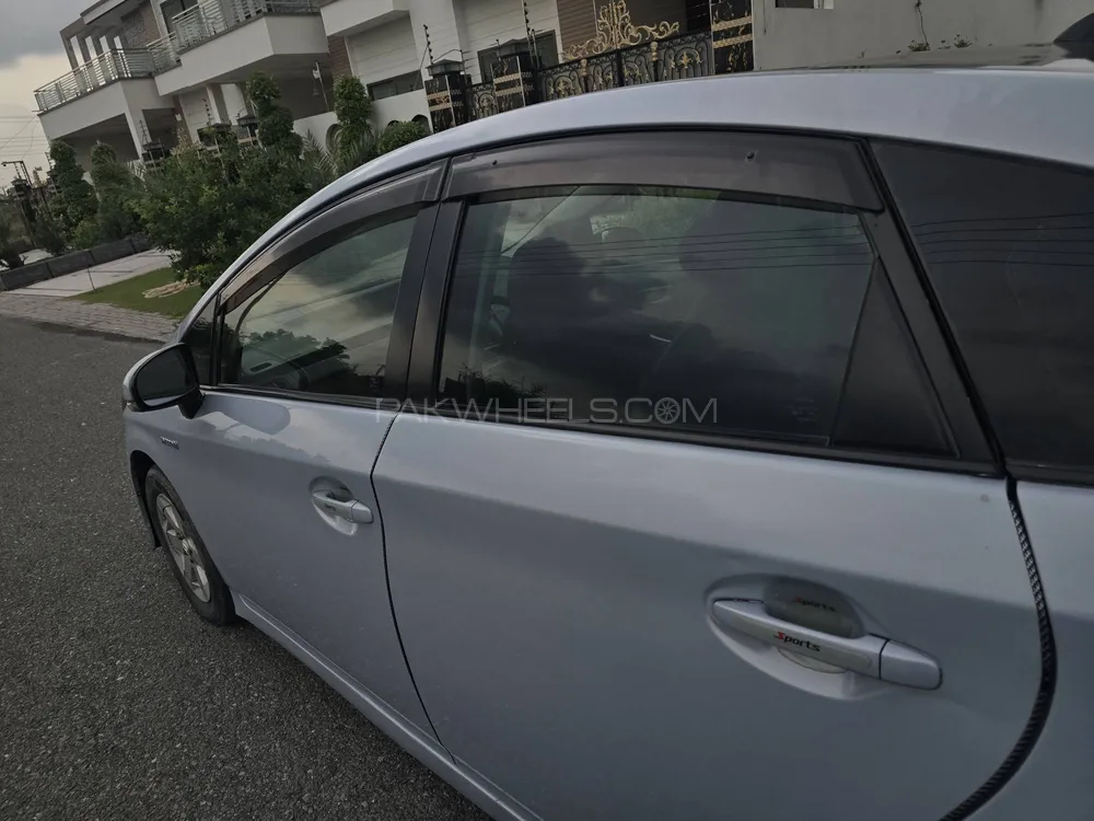 ٹویوٹا پریوس 2010 for Sale in شیخوپورہ ٹویوٹا پریوس 2010 for Sale in شیخوپورہ Image-4