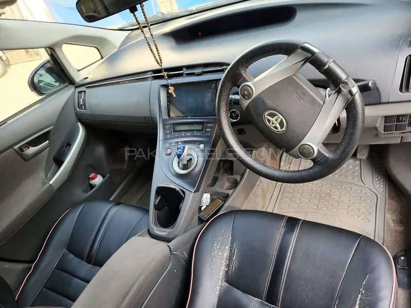 Toyota Prius 2010 for Sale in Lahore Image-1