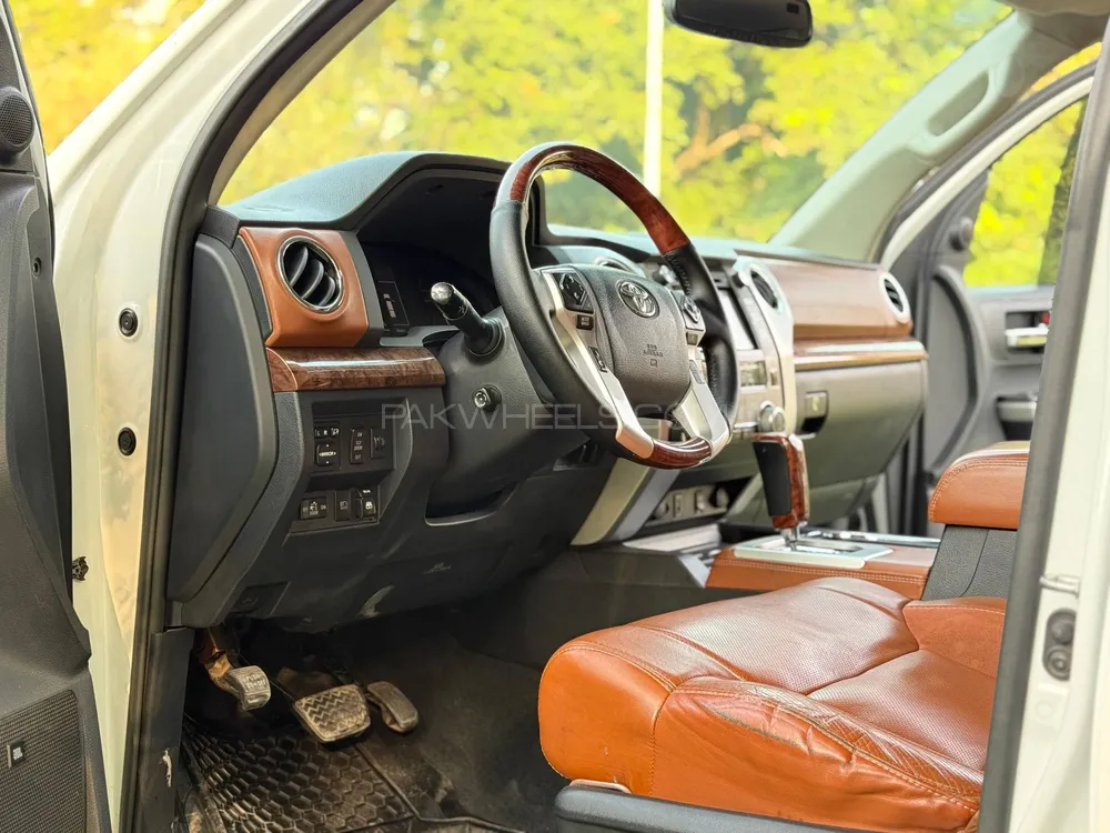 Toyota Tundra 2017 for Sale in Islamabad Toyota Tundra 2017 for Sale in Islamabad Image-4