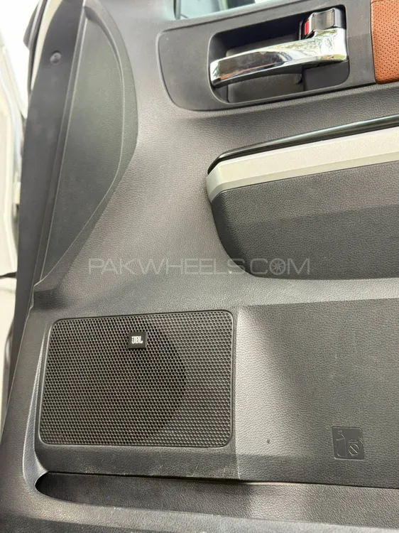 Toyota Tundra 2017 for Sale in Islamabad Toyota Tundra 2017 for Sale in Islamabad Image-8