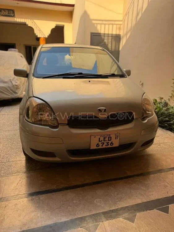 Toyota Vitz 2003 for Sale in Kohat Image-1