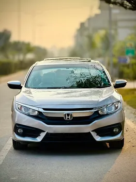 Honda Civic Oriel 1.8 i-VTEC CVT 2017