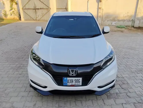 Honda Vezel Hybrid RS Honda Sensing  2016