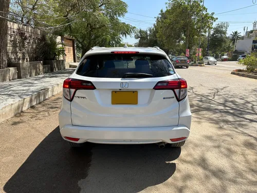 Honda Vezel Hybrid Z 2015