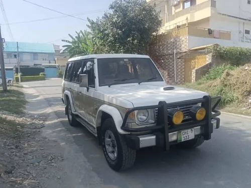 Mitsubishi Pajero Exceed 2.5D 1987