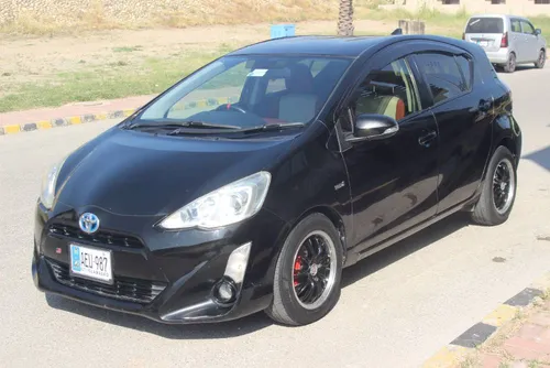 Toyota Aqua G 2015